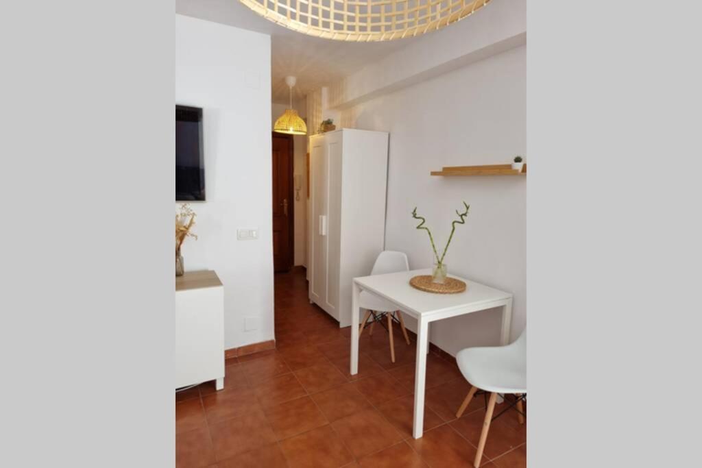 טורמולינוס Precioso Apartamento En La Carihuela מראה חיצוני תמונה
